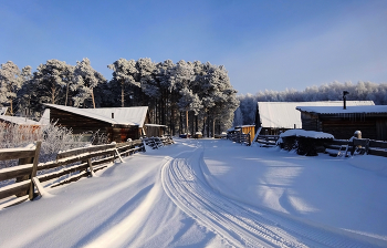 Проулок / Сибирь. Село