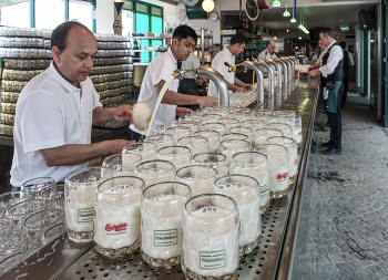 Пенная пятница / ***