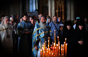Монастырь. Праздничная служба. / Молебен перед иконой Б.М. "Всецарица."