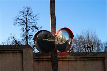 хороший фотограф / в зеркале не отражается