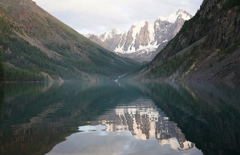 Горное озеро / Алтай