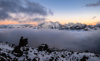 Вечер на &quot;Ледовой базе&quot; / Кабардино-Балкария, Приэльбрусье, Ледовая база