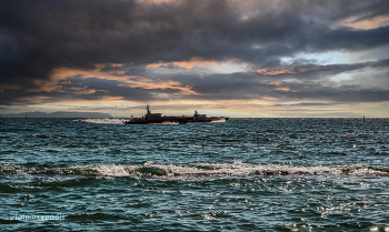 Корабли. / Участник тематического конкурса 35AWARDS: Корабли. По
результатам основного голосования работа автора вошла в TOP
10% лучших фотографий конкурса. Также, автор вошел в TOP 26%
лучших фотографов конкурса. Всего участие приняло 1960 человек
из 84 стран и 652 городов. В общей сложности на конкурс было
подано 8314 фотографии.