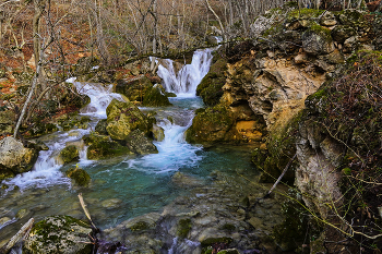 Горная река / Крым, Кизилкобинское ущелье, декабрь