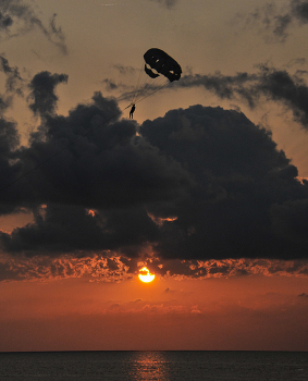 Верхом на туче / ***