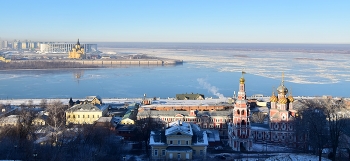 Декабрь малоснежный... / Нижний. Стрелка.