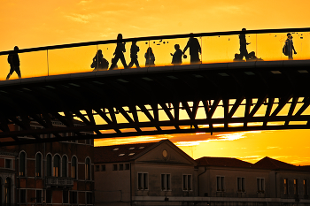 Люди на мосту / Венеция