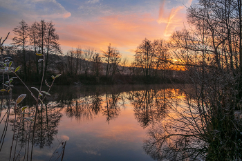 После ночи. / Рассвет в ноябре. Озеро Рожок.