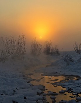 ТАЛИЦА / На восходе солнца.

 (Талица – незамерзающий родник).
Сибирь, Тува. Тоджа, п. Тоора-Хем.