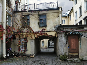 Осень на Миллионной / Санкт-Петербург