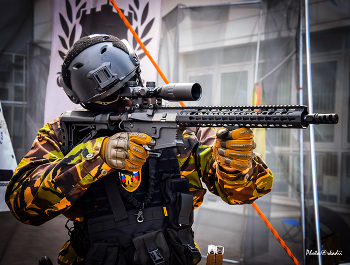 Страйкбол / Прицел, автомат и др...