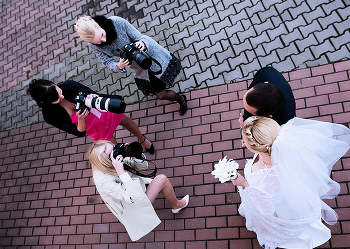 Подружки невесты / ***