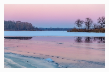 Мороз крепчал... / С наступающим ,уважаемые коллеги.Счастья вам и мирного неба над головой!