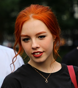 Уличный портрет / ***