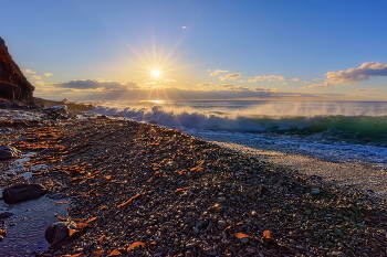 Солнце взошло... / Продолжение серии с мартовской прогулки в бухте Клоково.