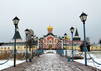 &nbsp; / Валдайский Иверский Святоозерский монастырь