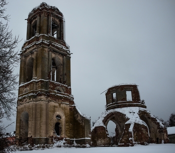 храм / очень громадный храм !