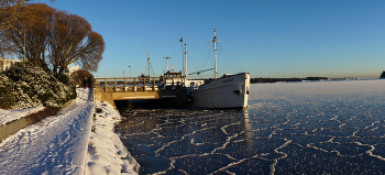Первые дни ледостава / 5 января 2026 г., 15:15.
Берег Финского залива. Вуосаари, Хельсинки.

Ранее: «Аннет»:
https://photocentra.ru/work/1079186?id_auth_photo=29736