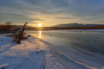 Зимний закат / Излучины р.Рудной близ моря, у Рудной Пристани. 12.25