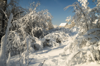 Жила Зима в избушке... / http://rutube.ru/video/f47bb0d9cb2f51d9cb5894110ba2ba23/