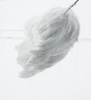 Прилетело / ***