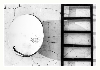 Безмолвие / В ожидании сигнала.