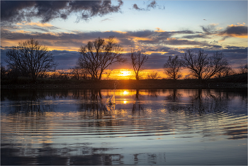 Вечерняя зорька / У озера