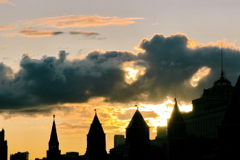 На закате. / Прогулки по Москве.