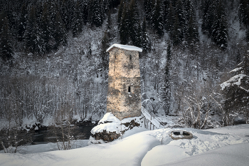 Swan Tower Of Love / Башня любви на реке Ингури, по дороге в Ушгули