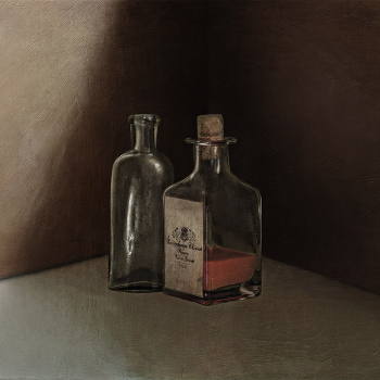 в уголке / флаконы