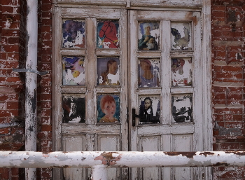 Бывшие двери / ***