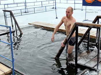 В купели в Крещение / В купели в Крещение