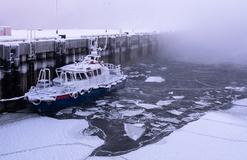 наползающий туман / порт Мурманск