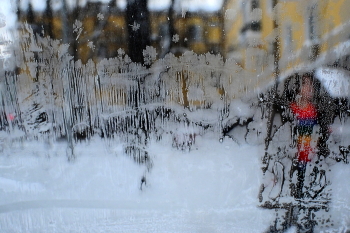 Не Дубай. / И тут она поехала в кино.