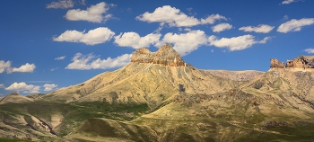 Кавказские горы / Весна