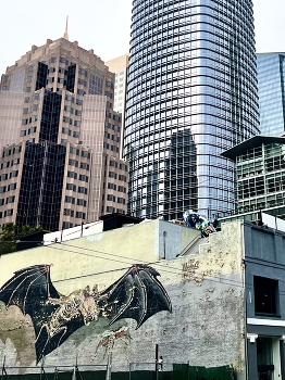 Street Wall Mural/ Graffiti Art / Graffiti art/ Wall mural Howard Street, San Francisco