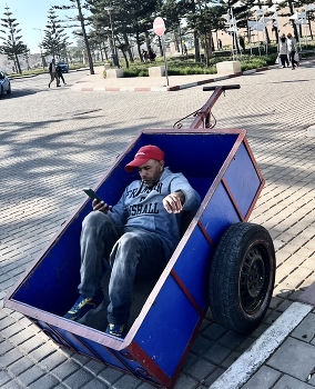 &nbsp; / In a great shady spot in the port city Essaouira