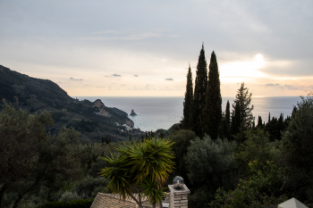 &nbsp; / Время года - зима.