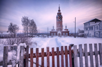 Красные ворота / Красные ворота