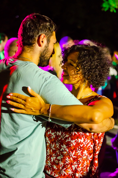 Сальса жарким вечером / Летние танцевальные вечера в Москве