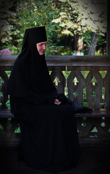 Воскресный день. После Божественной Литургии... / Портрет.