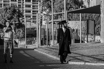 &nbsp; / Есть вариант без парня с фотоаппаратом...