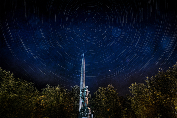 Космический мотив. / **Калуга. Звёздный вечер.*