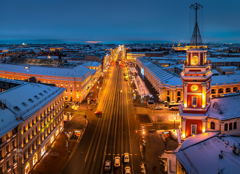 Невский проспект / Золотой Санкт-Петербург, в пасмурный вечер.