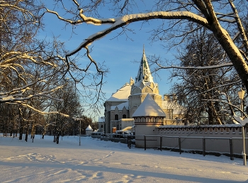 солнечным днём / Патриаршее подворье "Феодоровский городок"