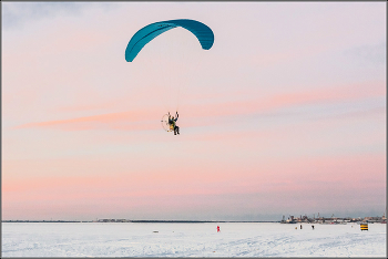 Солнце на лето... / Архангельск. На льду Северной Двины.