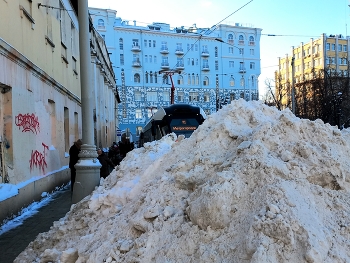 Чистопрудный бульвар / ***