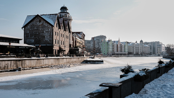 В Калининград пришла зима... / Калининград, Рыбная деревня, январь 2026. Рыбная деревня — историко-этнографический район Калининграда расположен вдоль реки Преголи и охватывает исторический центр города