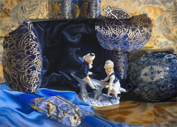 Экспериментальные / Этюд с синим цветом. Проба под влиянием известного живописца, автора натюрмортов с обильной отделкой орнаментами, деформированными предметами, любимым мотивом граната.