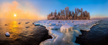 Ледяной мост / Берег Ладожского озера.
Из старого архива. 
Из фотопроекта «Магия Ленинградской области».